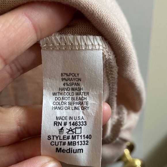 Gently used crochet collar neck tunic in size M - Picture 4 of 7